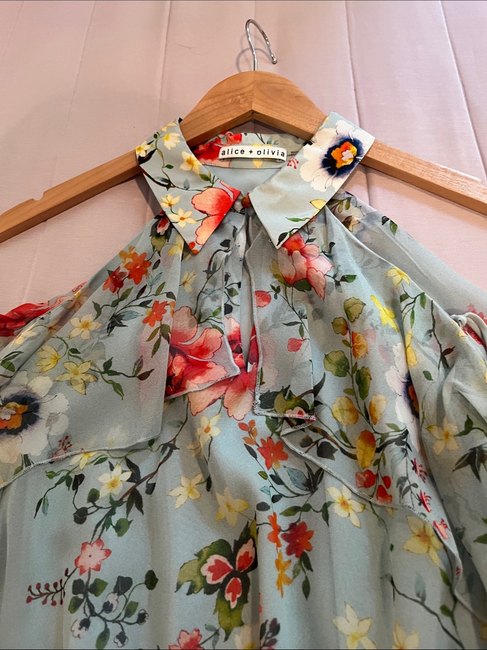 Alice + Olivia Mint Floral Halter Cold-Shoulder Blouse - Picture 3 of 7